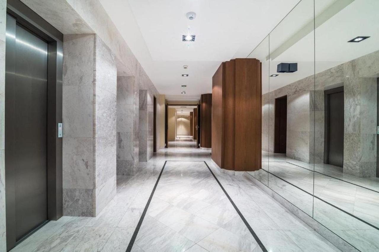 Modern Apartment With Pool Near Golden Terraces Varsavia Esterno foto